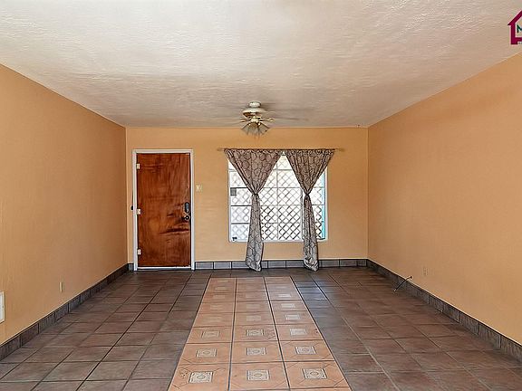 4th image of 1204 Lees Dr