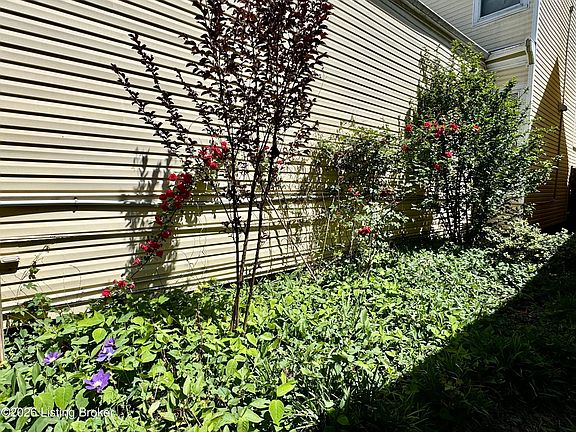 4th image of 1438 Christy Ave