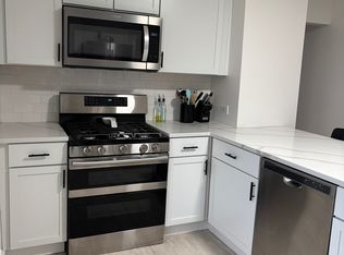 163 Laurens St FLOOR 1, Cranston, RI 02910