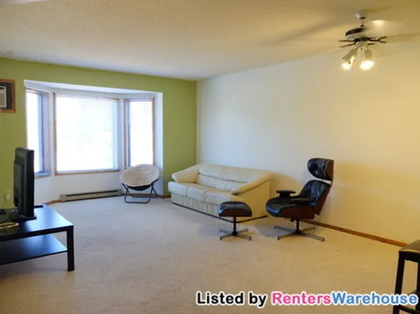 2425 Franklin Ave E #309, Minneapolis, MN 55406