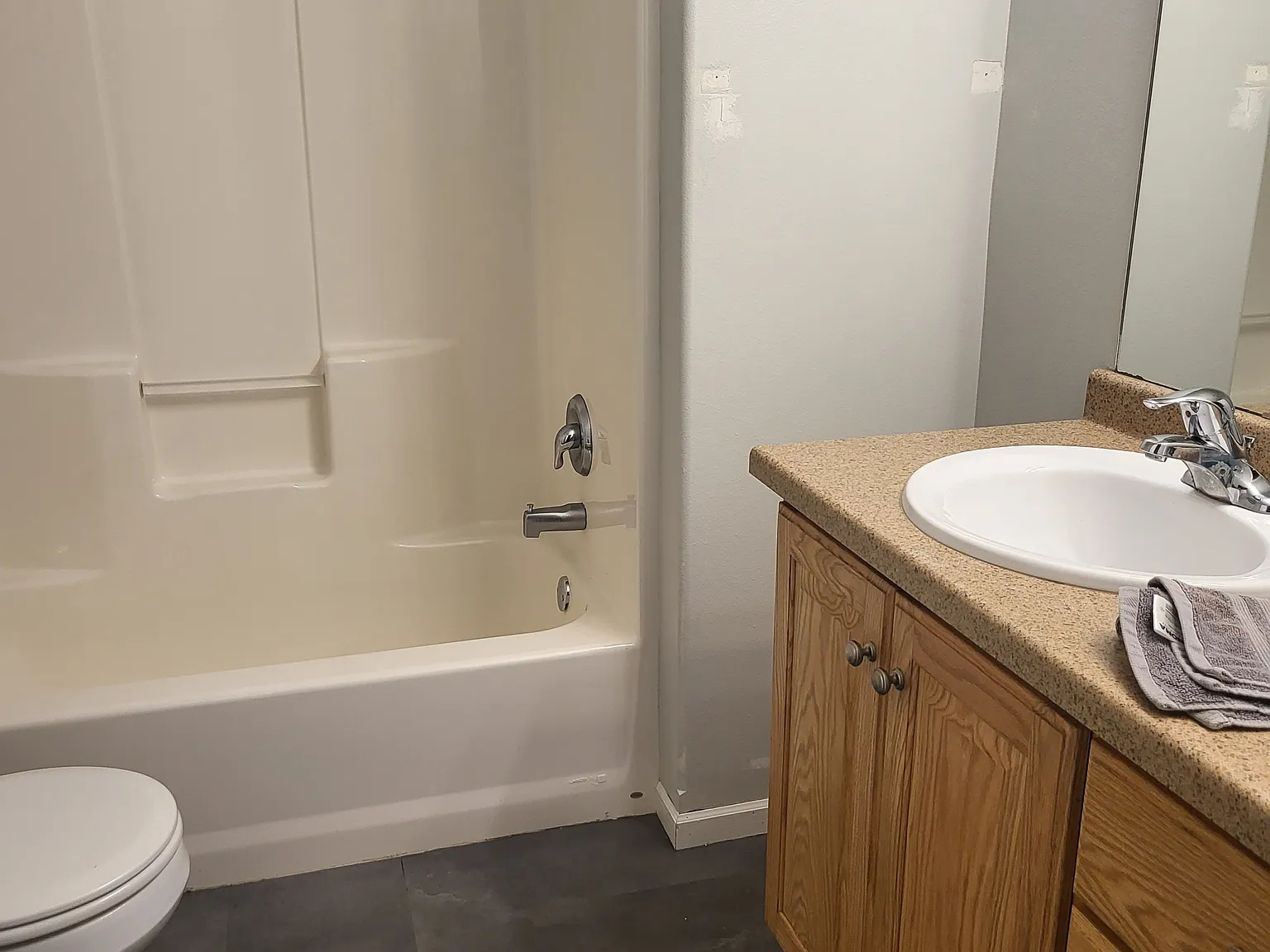 1183 39th Avenue South - 1 — Photo 3
