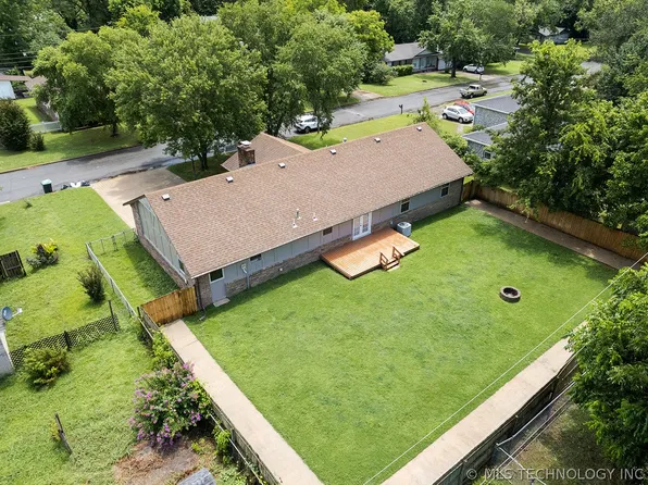 902 S Mission Ave, Tahlequah, OK 74464