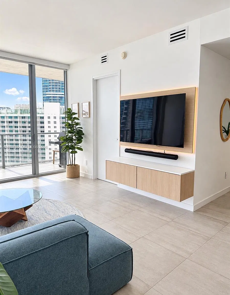 Brickellhouse Condo — Photo 3