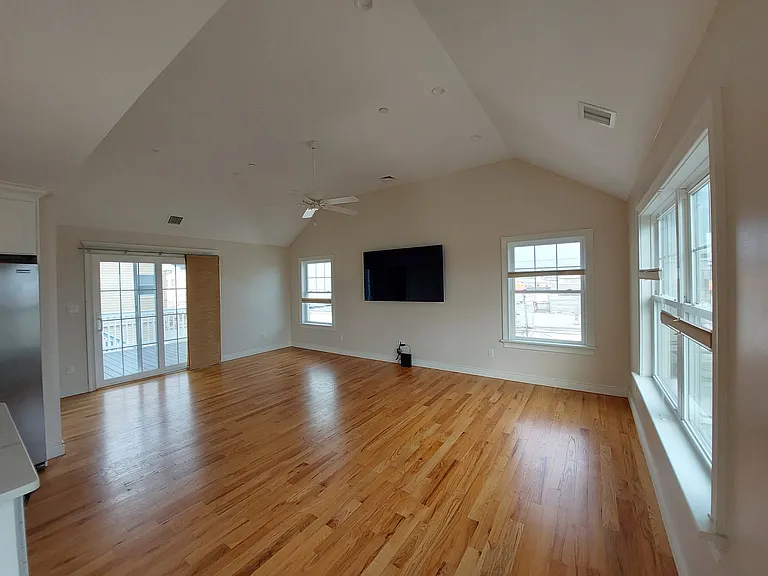 157 Quebec Rd #2 — Photo 3