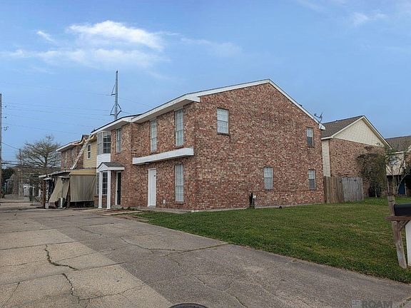 2nd image of 14 Houmas Pl APT C