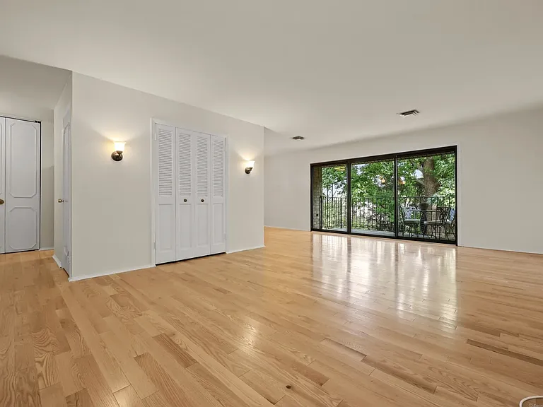 81 Courtland Ave #4 — Photo 15
