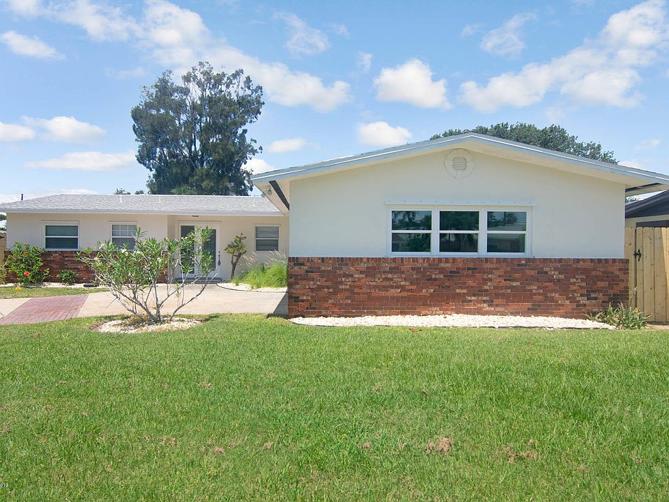 1st image of 116 Anona Pl
