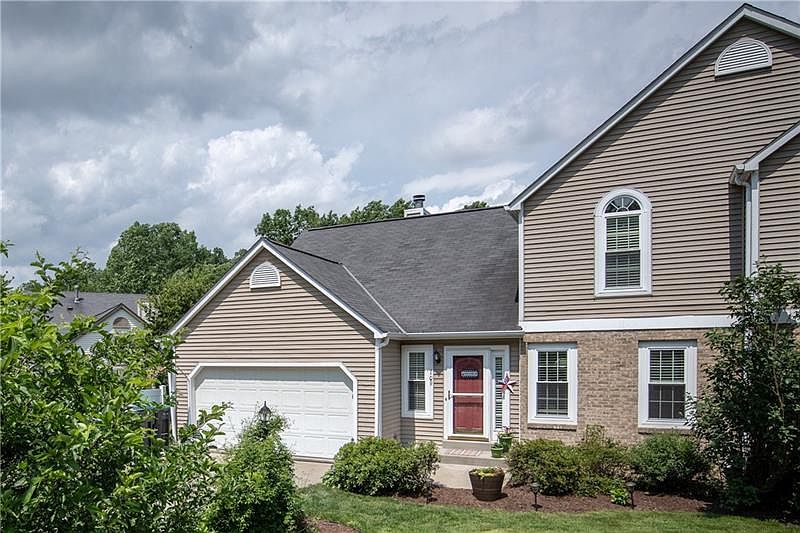 1st image of 109 Hampshire Dr