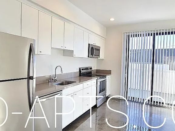 2nd image of 3953 1st Ave #9