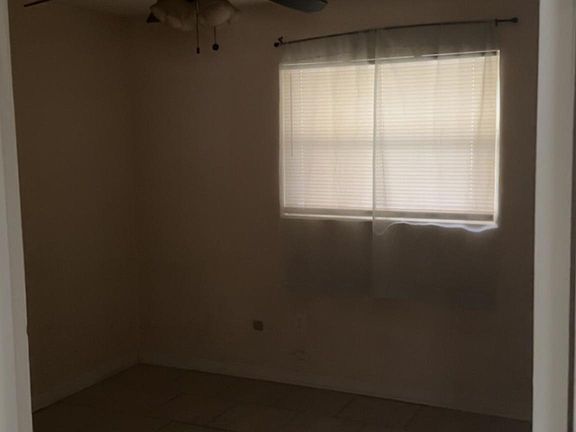 4th image of 413 Woodrow Ave Floor 3