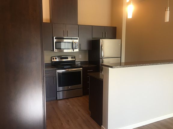2nd image of 975 NE Discovery Dr Unit 309