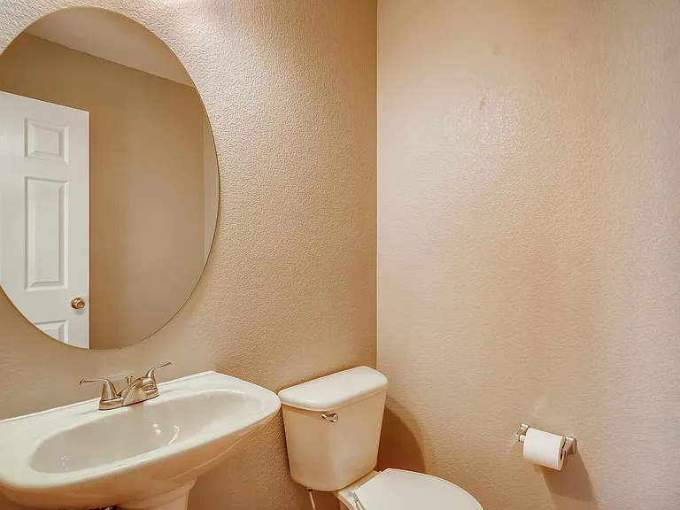 18947 E Baker Pl — Photo 11