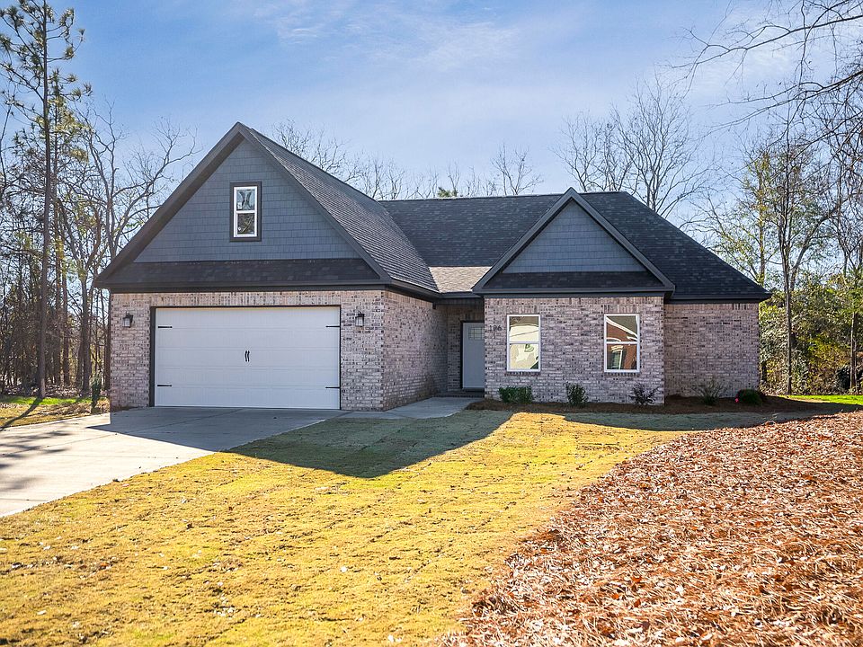 1st image of 126 English Oak Ln
