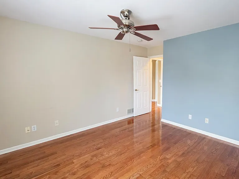 7257 Chucks Way — Photo 14