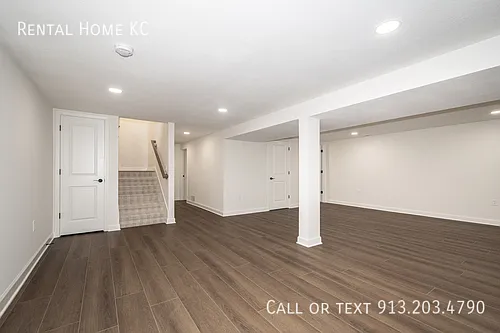 8400 W 93rd St — Photo 29