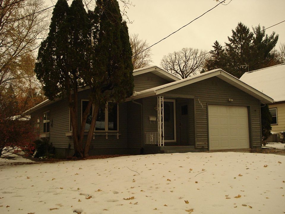 1st image of 1220 Pine St W