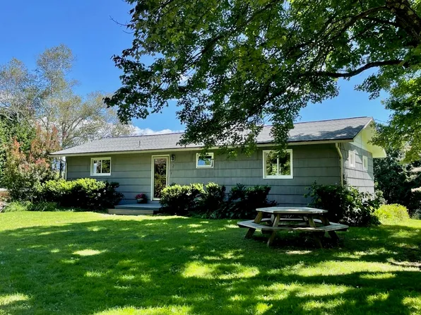 2 Mountain View Road, Jericho, VT 05465