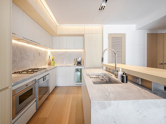 3rd image of 100 Vandam St #16C