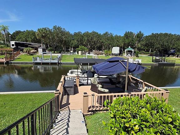 5th image of 579 Waterway Dr #579