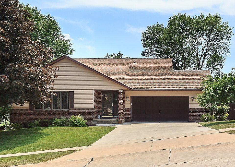 1st image of 4019 Richland Dr NW