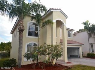 7815 NW 19th Ct, Pembroke Pines, FL 33024