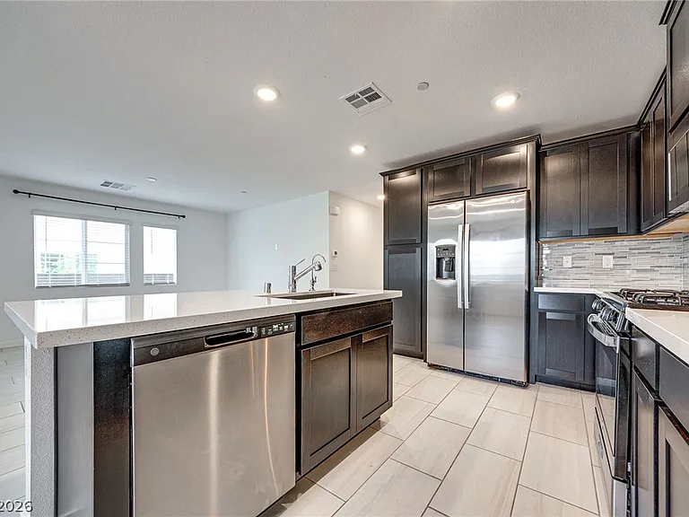 9644 Axel Falls Ave — Photo 18