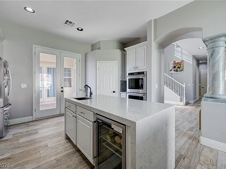 9738 Bear Trap Ct — Photo 8