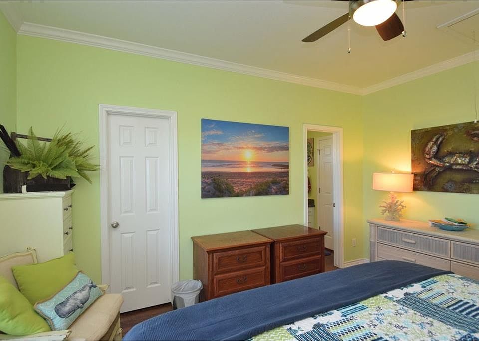 1st image of 2820 Gulfview Ln