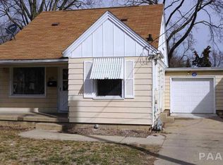 606 Eureka St, Peoria, IL 61603