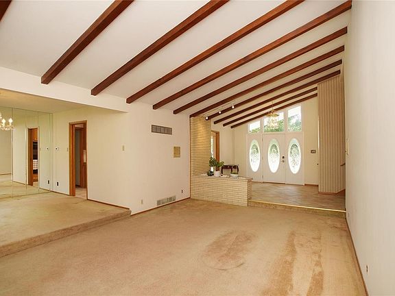 5th image of 886 Avenue H