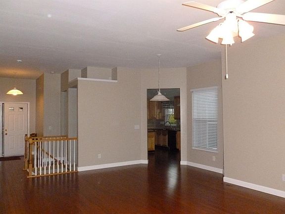 3rd image of 3147 Baffin Dr
