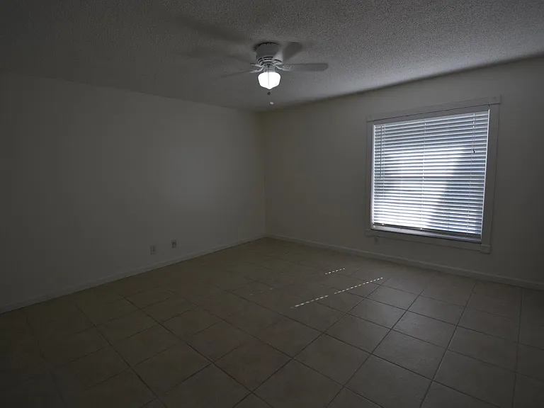1379 Pinetta Cir — Photo 11