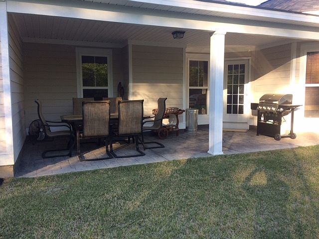 2nd image of 427 Sandleton Way