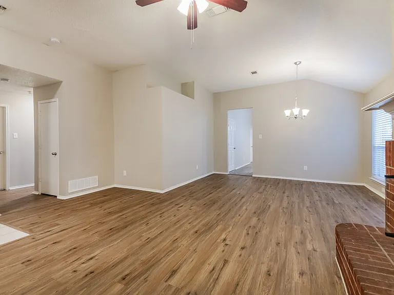 2632 Bent Brook Dr — Photo 5