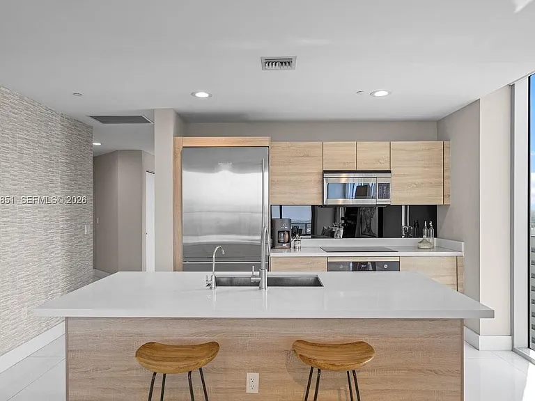 16385 Biscayne Blvd #3201 — Photo 14