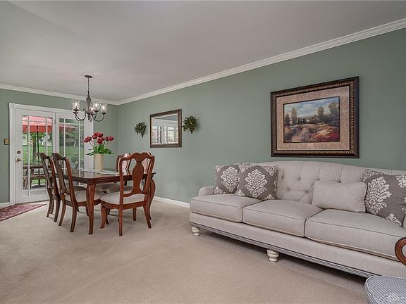 3rd image of 2075 Mohave Dr
