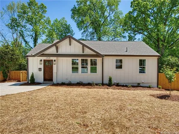 2428 Columbus Cres, Charlotte, NC 28208