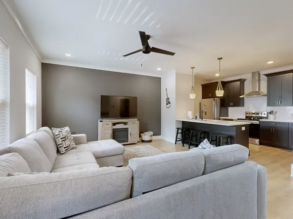 110 Duke St APT 21, Nashville, TN 37207