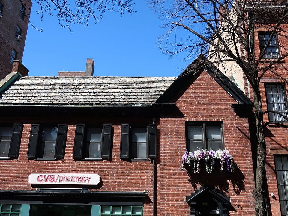 1st image of 154 Henry St APT 1A