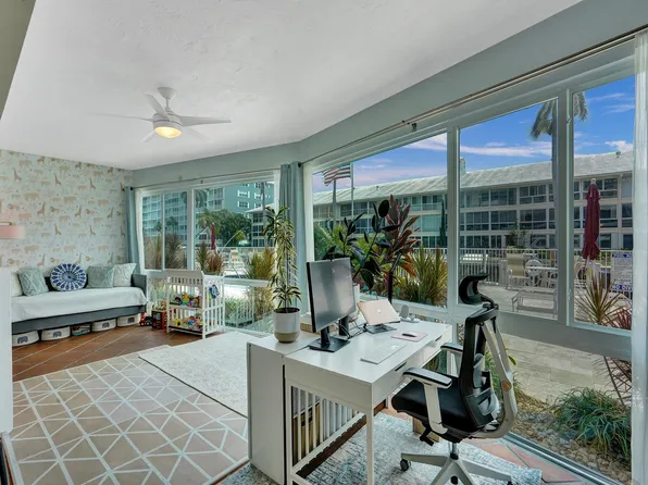 3050 NE 48th Street #106, Fort Lauderdale, FL 33308