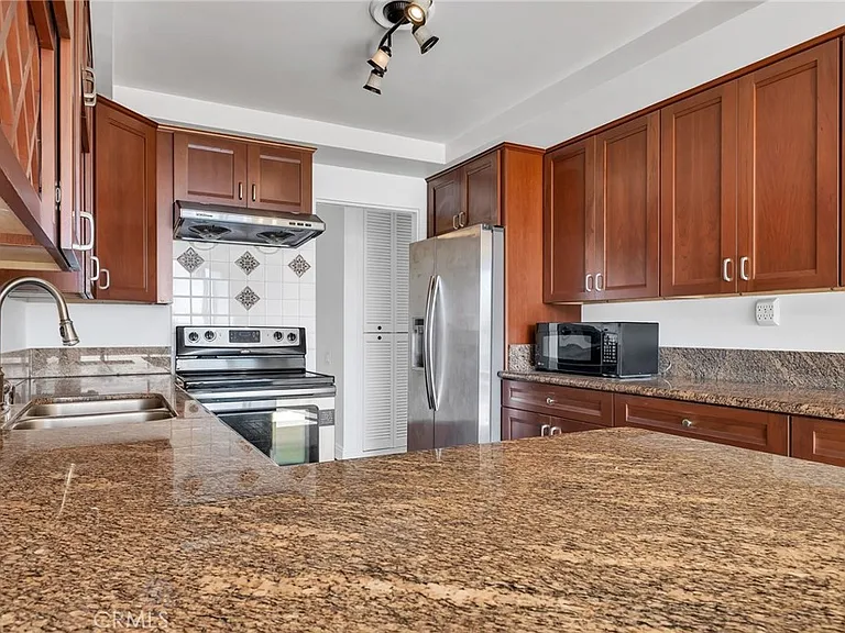 32614 Coastsite Dr #305E — Photo 11