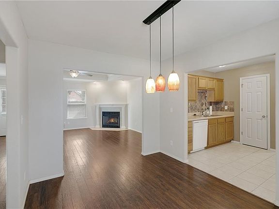 5th image of 4603 SW Limestone Ave