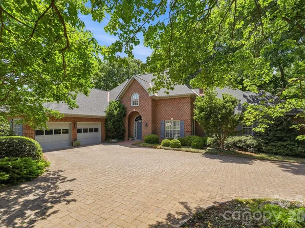 4145 Moorland Dr, Charlotte, NC 28226