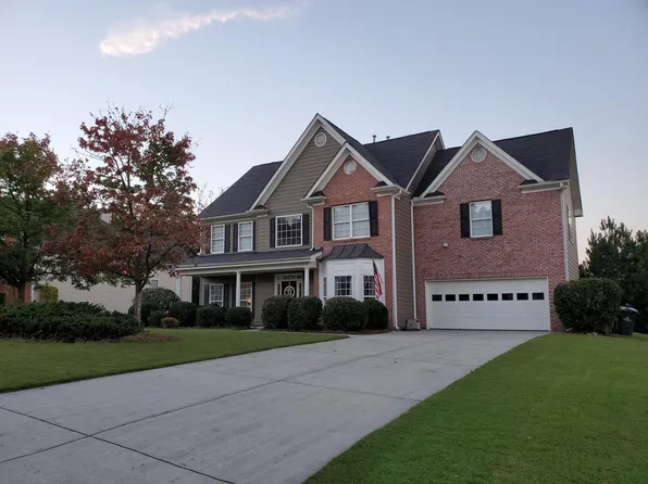 754 Willowwind Dr, Loganville, GA 30052