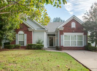 123 Waters Edge Ln, Hendersonville, TN 37075