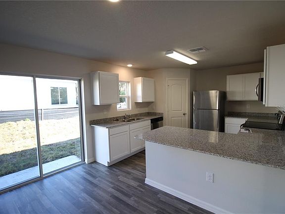 4th image of 1409 Sarasota Ct