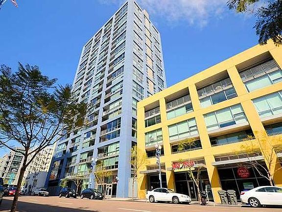 4th image of 321 10th Ave Unit 1708