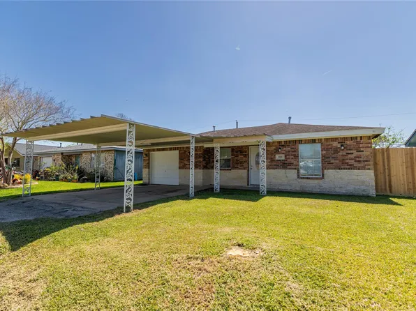 11810 Fieldcrest Dr, La Porte, TX 77571