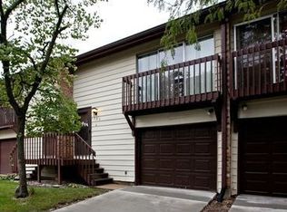 337 Ozark Dr, Bolingbrook, IL 60440