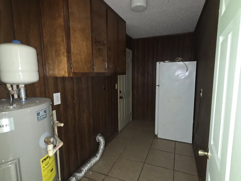 504 Martha Dr — Photo 27